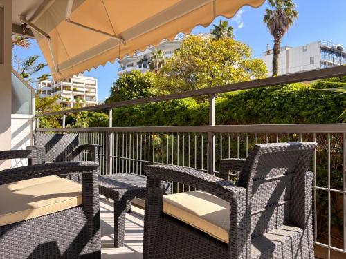 Elegant Living in Glyfada Center