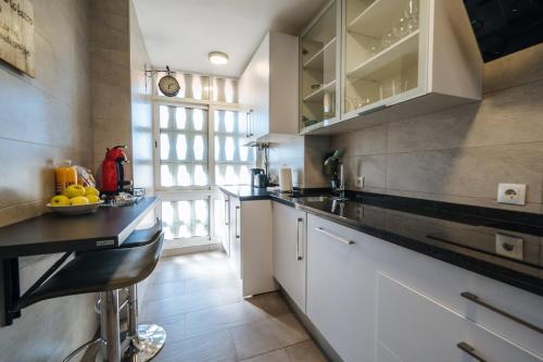 2 bedroom apartment with terrace and views