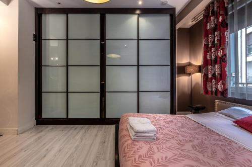 Bilbao Volantin II with jacuzzi by Aston Rentals
