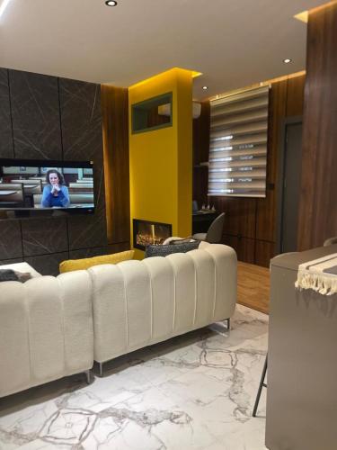 LUXURY Guest House