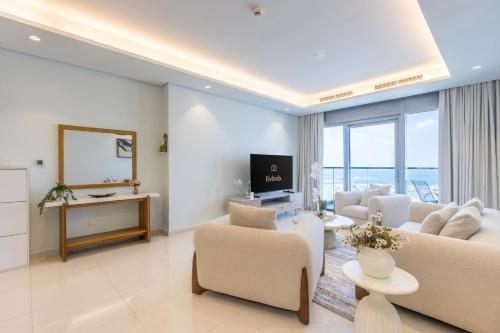 High-Floor 2BR with Skyline, Sea & Burj Khalifa View
