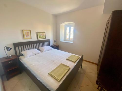 Mate apartment