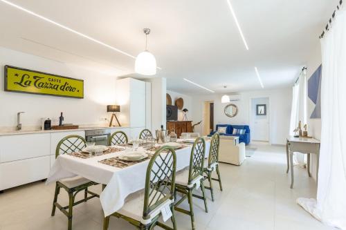 Villa Capo Blue