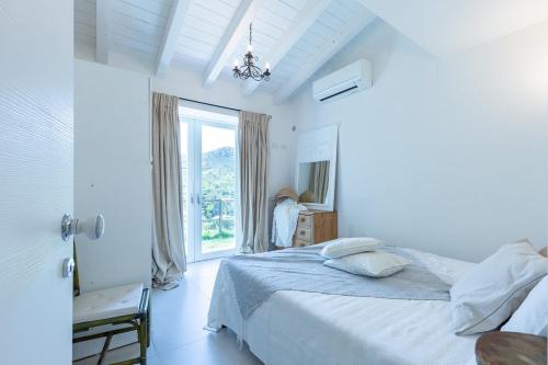 Villa Capo Blue