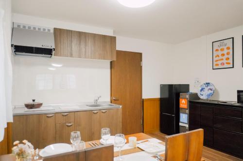 Fukushima Osaka Entire House 82sqm Family Home for 6 Guests Near USJ Umeda