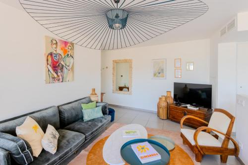 Green Hill Appartement à Nice Terrasse 130m2, Vue panoramique, Piscine, Parking Privé, Climatisation, WiFi
