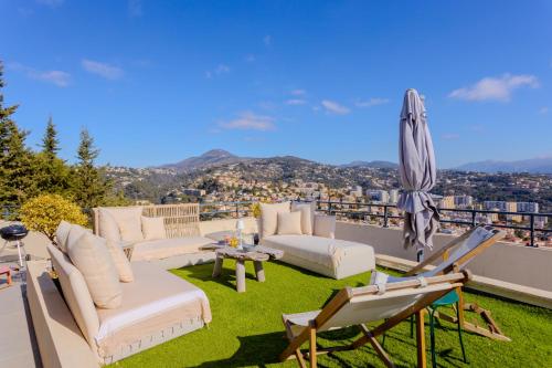 Green Hill Appartement à Nice Terrasse 130m2, Vue panoramique, Piscine, Parking Privé, Climatisation, WiFi