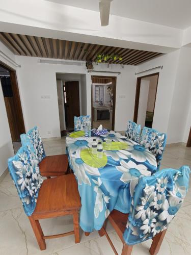 Bosila Mohammadpur 3BR 1800 sq new flat with AC