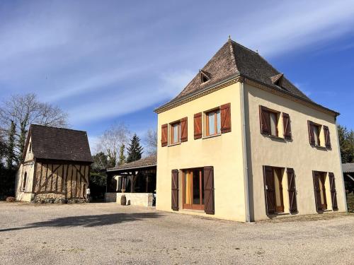 Villa de 210 m2 entre nature et bastide à Rives