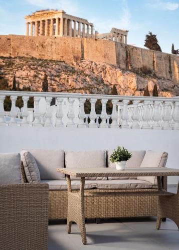 Acropolis Iconic Estate