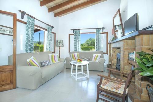 Villa Margalida II by Villa Plus