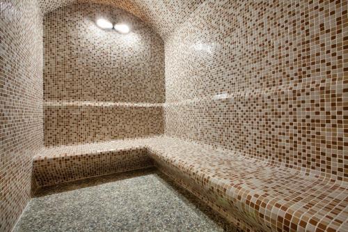 Фотография из галереи Teatro Boutique Hotel в Баку