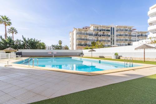 Sunny & Central with pool by Holiday Rentals Algarve