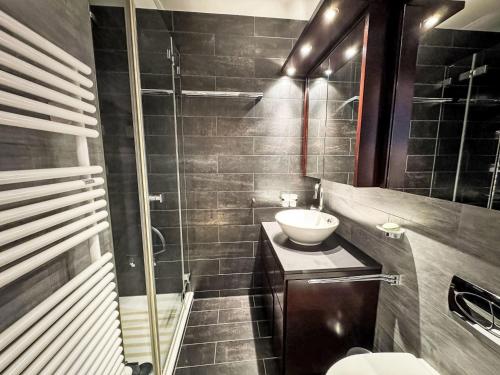 Apartment Sonnhalde A-2 by Interhome