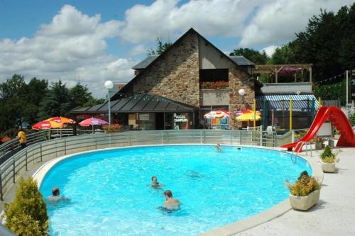 ZEcamping 4 étoiles chiens acceptés tennis piscine chauffée