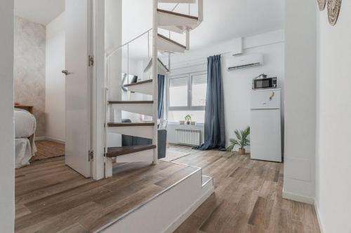 Bright duplex - 3 Bdrs 2 Baths - Chamberí