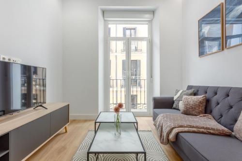 Cozy 1BR Retreat Steps from Sol Santa Ana