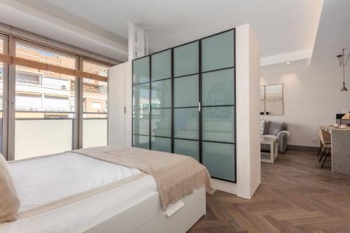 Bright Functional Studio Near Bernabéu