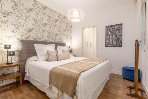 Stylish 2-Bed Apartment in Salamanca, Madrid