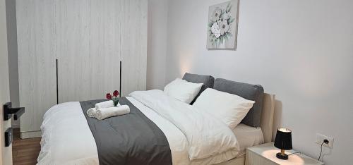 Sweet Centrally Located Apartment