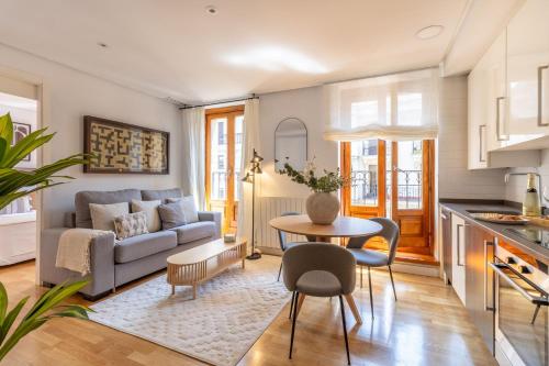 Cozy Apartment for Two in Alcalá Area