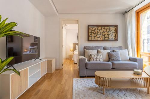 Cozy Apartment for Two in Alcalá Area