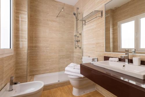 Stylish 2-Bed Apartment Near Madrid Landmarks