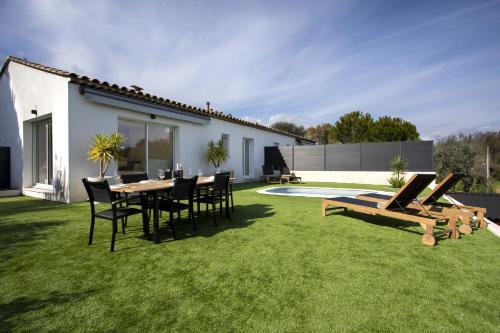 Villa Lecko House avec Piscine