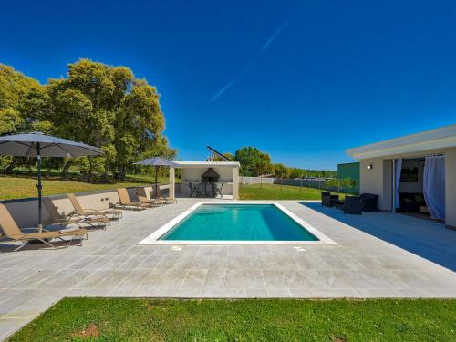 Villa Montevernal by Interhome