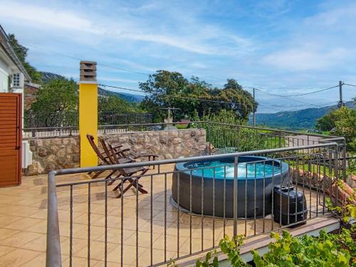 Holiday Home Podgori by Interhome