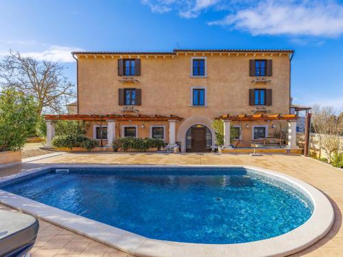 Holiday Home Villa Christina by Interhome