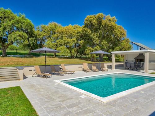 Villa Montevernal by Interhome