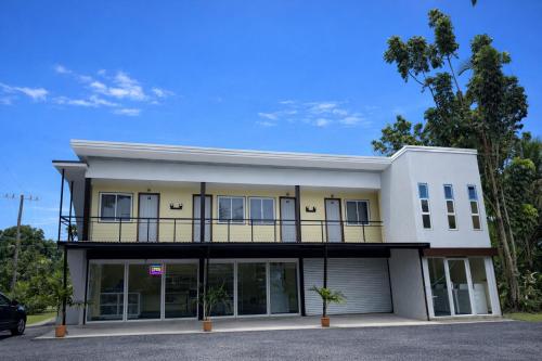 Belechl Ranch Studio Rental - Compact Room, Private Bath, Shared Kitchenette