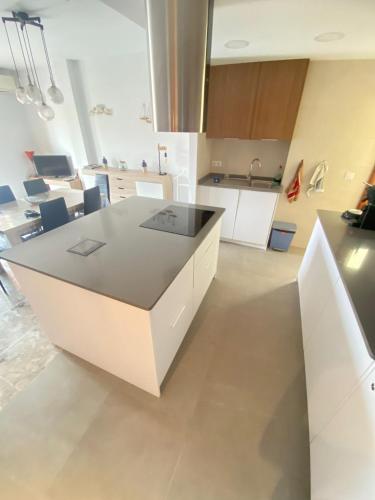 Appartement moderne idéalement placé Centre ville de Rosas