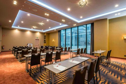 Leonardo Royal Hotel Barcelona Fira photo 55