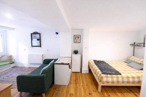 Spacious studio Quiet home 536Mbps Internet