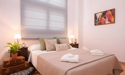 Unique Historic Factory Duplex - Only 15 min walk to Las Ramblas