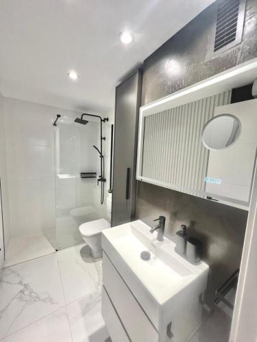 Stay Unique Apartment Fira Congress & Events