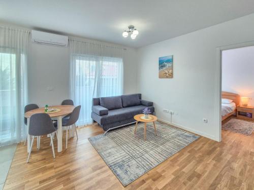 Apartment Marija by Interhome