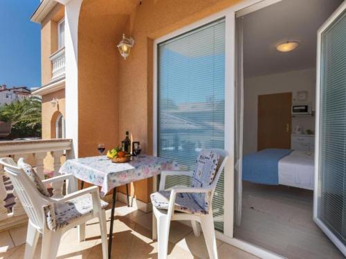 Apartment Villa Canaria studio by Interhome