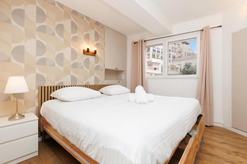 Upstays - Elegant 3BR Steps from Le Palais