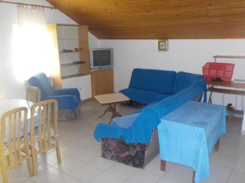 Apartments with parking space Grebastica, Sibenik - 25286