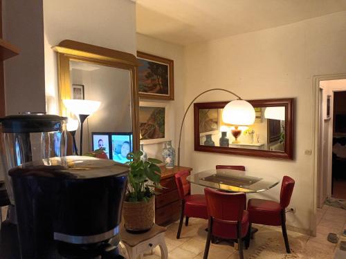 Appartement Meublé proche Gare du Nord et Gare du nord Accès direct métro