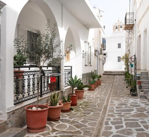 Rumi's Paros house-Port,Old town,100 doors Church in the heart of Parikia