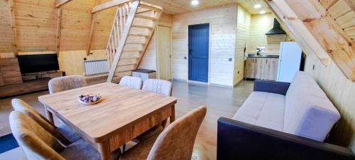 Dapur atau dapur kecil di Silver Mist Jacuzzi Villa