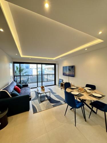 AZUR, moderne et proche plage