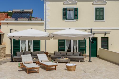 Αίθριο ή υπαίθριος χώρος στο Villa Elen