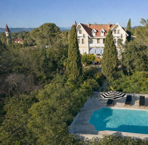 Domaine Raphael - 10 chambres, parc privé, piscine