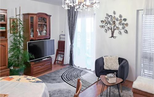 Gorgeous Apartment In Lovran With Wifi