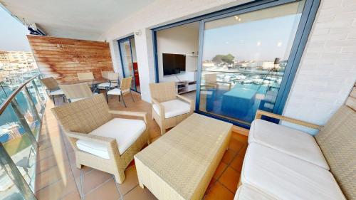 Trebol apartamento climatizado y piscina